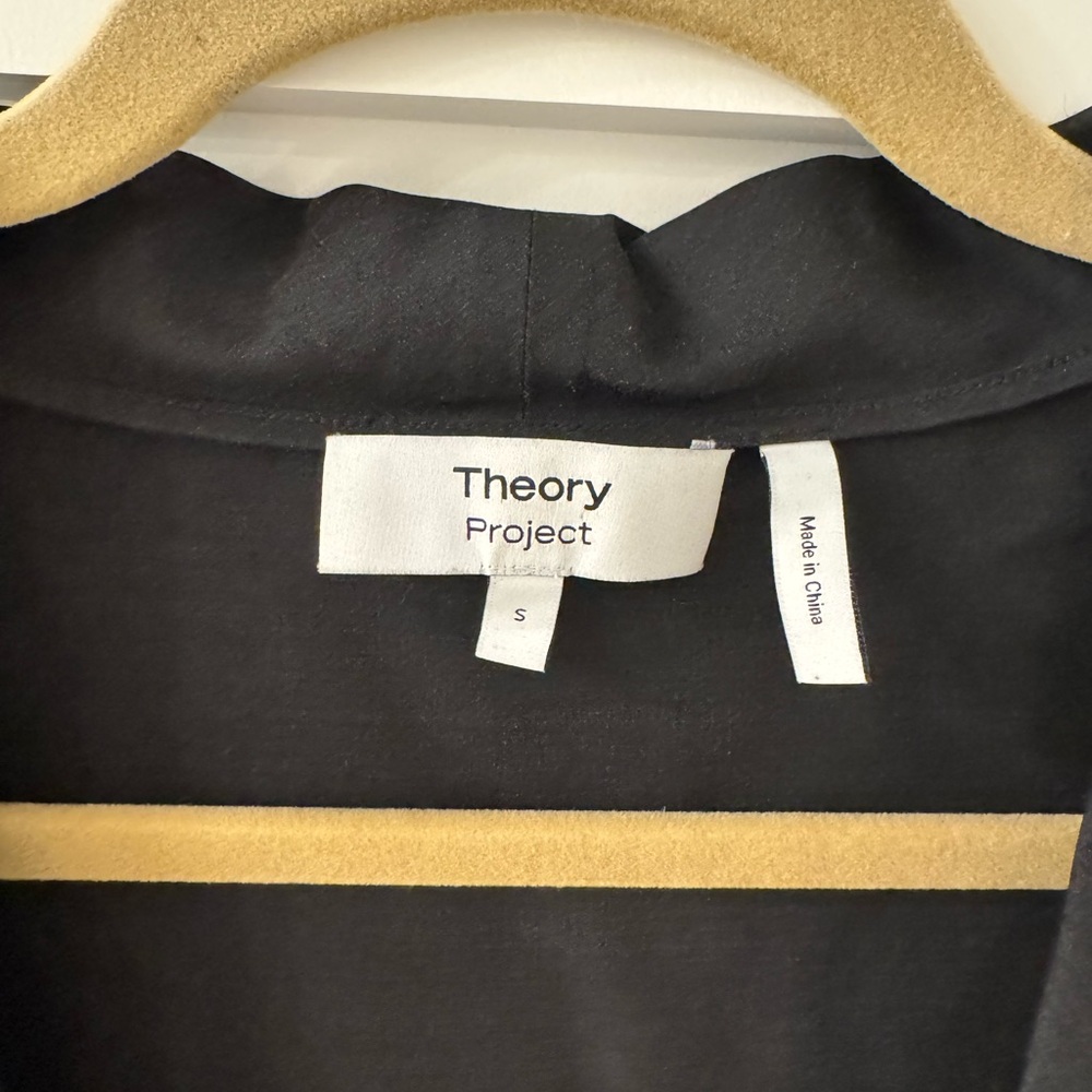 Theory Women’s black blouse - Picture 2 of 3